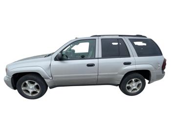 2007 chevrolet trailblazer ls1-4wd with 98541 miles for sale near elk-river, minnesota b12e771a5b9f4671aea09f884145a526.jpg