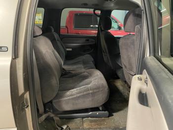 2002 chevrolet suburban 1500-4wd with 264133 miles for sale near elk-river, minnesota b14f26963ab144d5becdf2ad1d7a1347.jpg