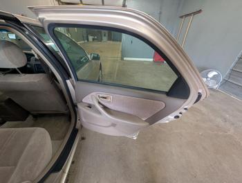 1998 toyota camry ce with 254604 miles for sale near elk-river, minnesota b16f611d47e14738b11a7b41071c0254.jpg