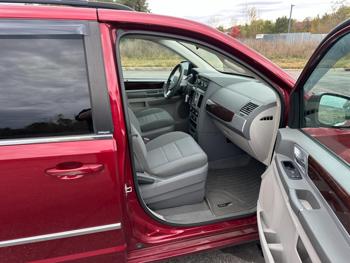 2010 chrysler town-&-country touring with 116441 miles for sale near elk-river, minnesota b1d7829bff584592a4b45ff3dd3dcbb2.jpg