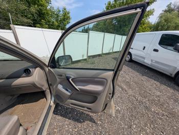 2004 toyota rav4 4wd with 233625 miles for sale near elk-river, minnesota b4895844c0354432872f5db64e31d0b3.jpg