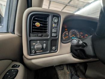 2001 chevrolet tahoe 4wd with 256492 miles for sale near elk-river, minnesota b4f58c88c81d47d69835862757448ad3.jpg