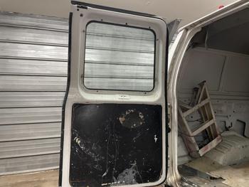2000 ford e-250 with 144106 miles for sale near elk-river, minnesota b54e39e14e114a5c94567ac0f33f6302.jpg