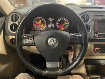 2010 volkswagen tiguan se with 136162 miles for sale near elk-river, minnesota b5fb2e312bc04502a391379af911d394.jpg