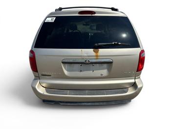 2005 chrysler town-&-country touring with 175445 miles for sale near elk-river, minnesota b6ac162b837a4aa4979d4d0fc3d7ae43.jpg