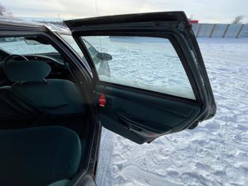 1995 ford taurus gl with 169309 miles for sale near elk-river, minnesota b6b9e4f30a8f404786d79448ca5fd79d.jpeg