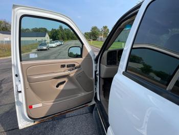 2006 chevrolet suburban 1500-4wd with 216944 miles for sale near elk-river, minnesota b737866de49e44bc871d859fd5c49fb7.jpeg