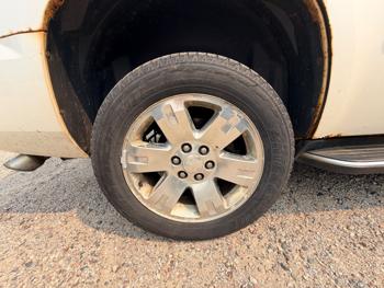 2008 gmc yukon slt-1-4wd with 242684 miles for sale near elk-river, minnesota b7abd4e8fc304ed3a3f61c99bf11c539.jpeg
