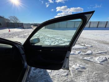 2001 bmw 3-series 325i with 225288 miles for sale near elk-river, minnesota b8610803905c4680aa080c63eff02905.jpeg