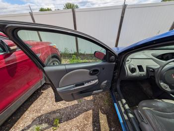 2004 saturn ion sedan-3 with 196187 miles for sale near elk-river, minnesota b875b0bf1cd64f1cbd2052ebf67ade53.jpg