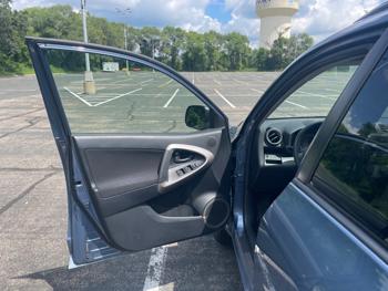 2008 toyota rav4 sport-i4-4wd with 221306 miles for sale near ramsey, minnesota b8905b913e5548cdb2eefca55af20f11.jpeg