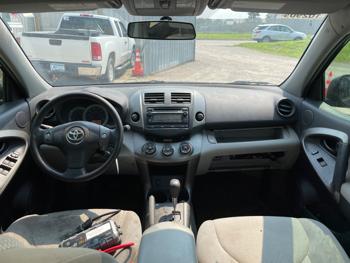 2012 toyota rav4 base-i4-4wd with 190396 miles for sale near elk-river, minnesota b8ed533895224ad3a72e41f7e7a4f12c.jpeg