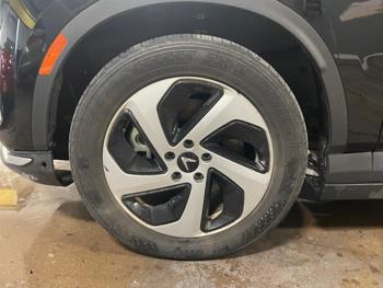 2023 vinfast vf-8 with 9921 miles for sale near elk-river, minnesota babcd11c5b6b4e6db72b031d44d08a7a.jpg