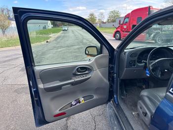 2002 chevrolet trailblazer ls-4wd with 203457 miles for sale near elk-river, minnesota bac94de154f34a8098c1af079dfc11b3.jpeg