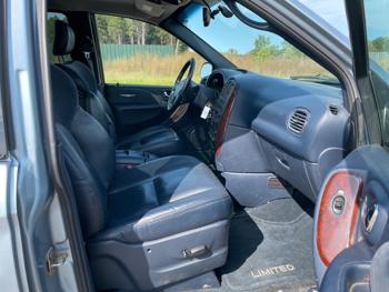 2003 chrysler town-&-country limited-fwd with 157243 miles for sale near elk-river, minnesota bad843989946459f93f2dc809dcc7204.jpeg