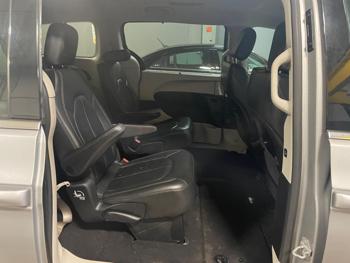 2017 chrysler pacifica touring-l with 146565 miles for sale near elk-river, minnesota bb7398bd3f274f0a9c0e3fb32dcacb07.jpg
