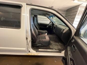 2009 chevrolet colorado lt1-crew-cab-4wd with 172923 miles for sale near elk-river, minnesota bc0b605791fc403d928f1e7cb105d651.jpeg