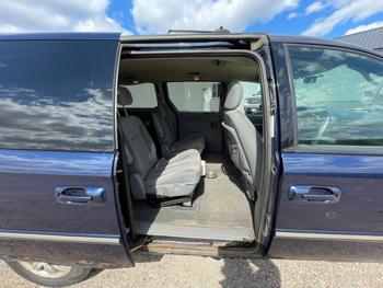 2005 chrysler town-&-country touring with 276798 miles for sale near elk-river, minnesota bc82e917f12a4adc9583fe7011538e13.jpeg