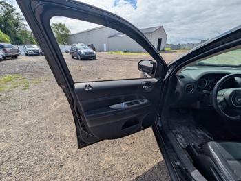 2014 jeep compass latitude-4wd with 138462 miles for sale near elk-river, minnesota bcbe60e0ec8c4c54adf146c4998f0d2f.jpg