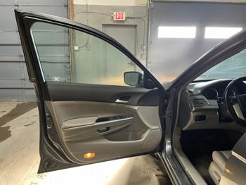 2009 honda accord ex-l with 222551 miles for sale near elk-river, minnesota bd7598703a654c84a601cc3ecae2da94.jpg
