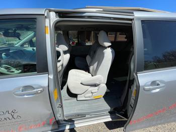 2013 toyota sienna le-fwd-8-passenger-v6 with 309236 miles for sale near brainerd, minnesota bde67a3ceb90455c976a10742314ce7a.jpeg