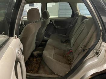 2002 Saturn LW