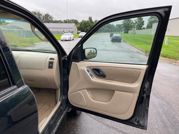 2004 ford escape limited-4wd with 176387 miles for sale near elk-river, minnesota bf2bd1a03ffb4bb2a8f7f7a10499636c.jpeg