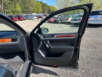 2013 volkswagen touareg vr6-lux with 164287 miles for sale near elk-river, minnesota bf62ca366d15469d82275299a1081f89.jpeg