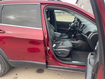 2019 jeep cherokee limited-4wd with 76528 miles for sale near clearwater, minnesota bf6ace031fac43189c9ff5f2f3c89aee.jpeg