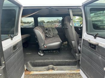 2001 dodge ram-wagon b2500 with 154485 miles for sale near elk-river, minnesota bf9c98f4869a4eff81a83740992c8d63.jpg