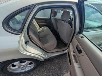 2005 ford taurus se with 78590 miles for sale near elk-river, minnesota c0756a9940ea401382fc977220b2a925.jpg