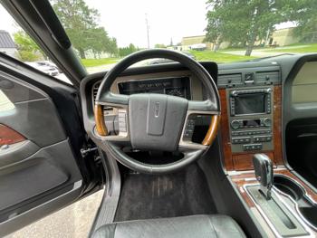 2012 lincoln navigator 4wd with 208255 miles for sale near eden-prairie, minnesota c1b49c48eb454530b5230ea8346e6928.jpeg