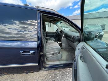 2005 chrysler town-&-country touring with 276798 miles for sale near elk-river, minnesota c2923612ba8a4400a9668656d1ee958f.jpeg