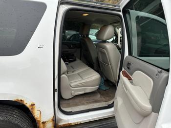 2009 chevrolet suburban lt1-1500-4wd with 242331 miles for sale near elk-river, minnesota c298645e18624d4891ead11ba6af9909.jpg