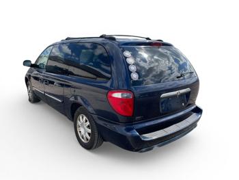 2005 chrysler town-&-country touring with 276798 miles for sale near elk-river, minnesota c2b2defcacc14d73930669c2b63eb087.jpg