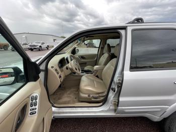 2006 ford escape limited-4wd with 213037 miles for sale near redwood-falls, minnesota c38737ce5b9d45efb5d574649ae20155.jpeg