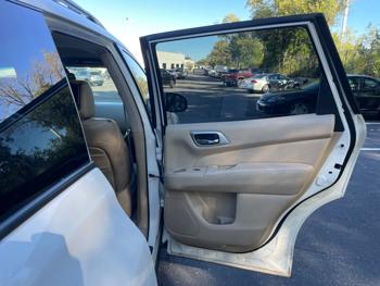 2013 nissan pathfinder le-4wd with 184373 miles for sale near white-bear-lake, minnesota c3904fc301824f63bad1edff2c766d8c.jpeg