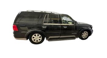2003 lincoln navigator luxury-4wd with 90707 miles for sale near elk-river, minnesota c39b4835a74147fd9fd5a7b84cd489fe.jpg