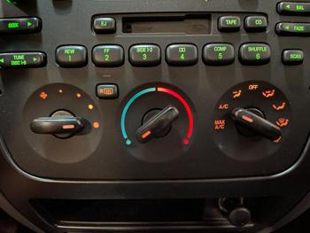 2000 Ford Taurus
