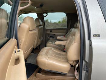 2000 chevrolet suburban k1500-4wd with 214094 miles for sale near elk-river, minnesota c5210fca5be448a7a2edf88e436eeba6.jpeg