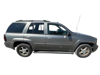 2005 chevrolet trailblazer ls-4wd with 219640 miles for sale near elk-river, minnesota c57232b7775e43fb83f3c1f314508f5a.jpg