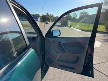 2002 toyota rav4 4wd with 180624 miles for sale near elk-river, minnesota c5f48936dce04494aca644eeeec88f11.jpeg