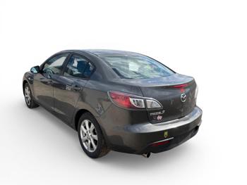 2011 mazda mazda3 i-touring-4-door with 176711 miles for sale near elk-river, minnesota c6c8658217414f8da55a09501e54c45c.jpg