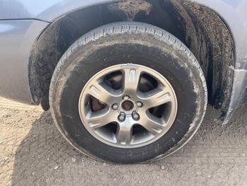 2004 toyota highlander v6-2wd with 250421 miles for sale near jordan, minnesota c7435a4df9264eb3a970af302effa14b.jpeg