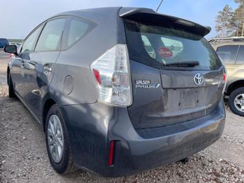 2013 toyota prius-v with 153265 miles for sale near elk-river, minnesota c75ad7f1822b40c7b33e2d2868d43e18.jpg