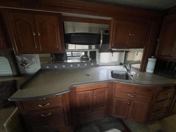 2006 freightliner x-line-motorhome - with 27483 miles for sale near elk-river, minnesota c7a3538221ab463f82462e50b562c23f.jpg