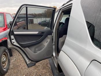 2004 toyota 4runner sr5-4wd with 157336 miles for sale near elk-river, minnesota c7c102c4d57248aa931ef3bb99d3f874.jpeg