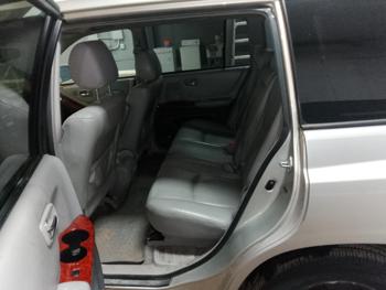 2005 toyota highlander limited-v6-4wd with 289486 miles for sale near elk-river, minnesota c8cd7a25b6e84316af8c25c6ea8cdf92.jpg