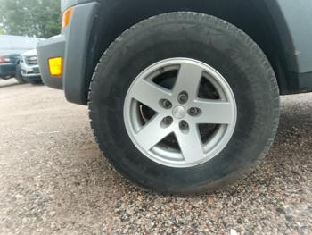 2005 jeep liberty sport-4wd with 136960 miles for sale near elk-river, minnesota c930ba0236f640ffb6f2e833de3a1ebc.jpg
