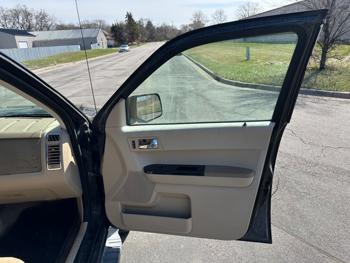 2008 ford escape limited-4wd with 188098 miles for sale near elk-river, minnesota c9a9cc1c5a914f6289bed5403a9a53f3.jpeg